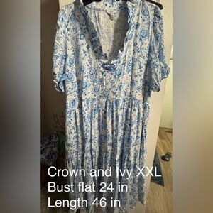 Crown and Ivy Midi Elbow Sleeve Dress